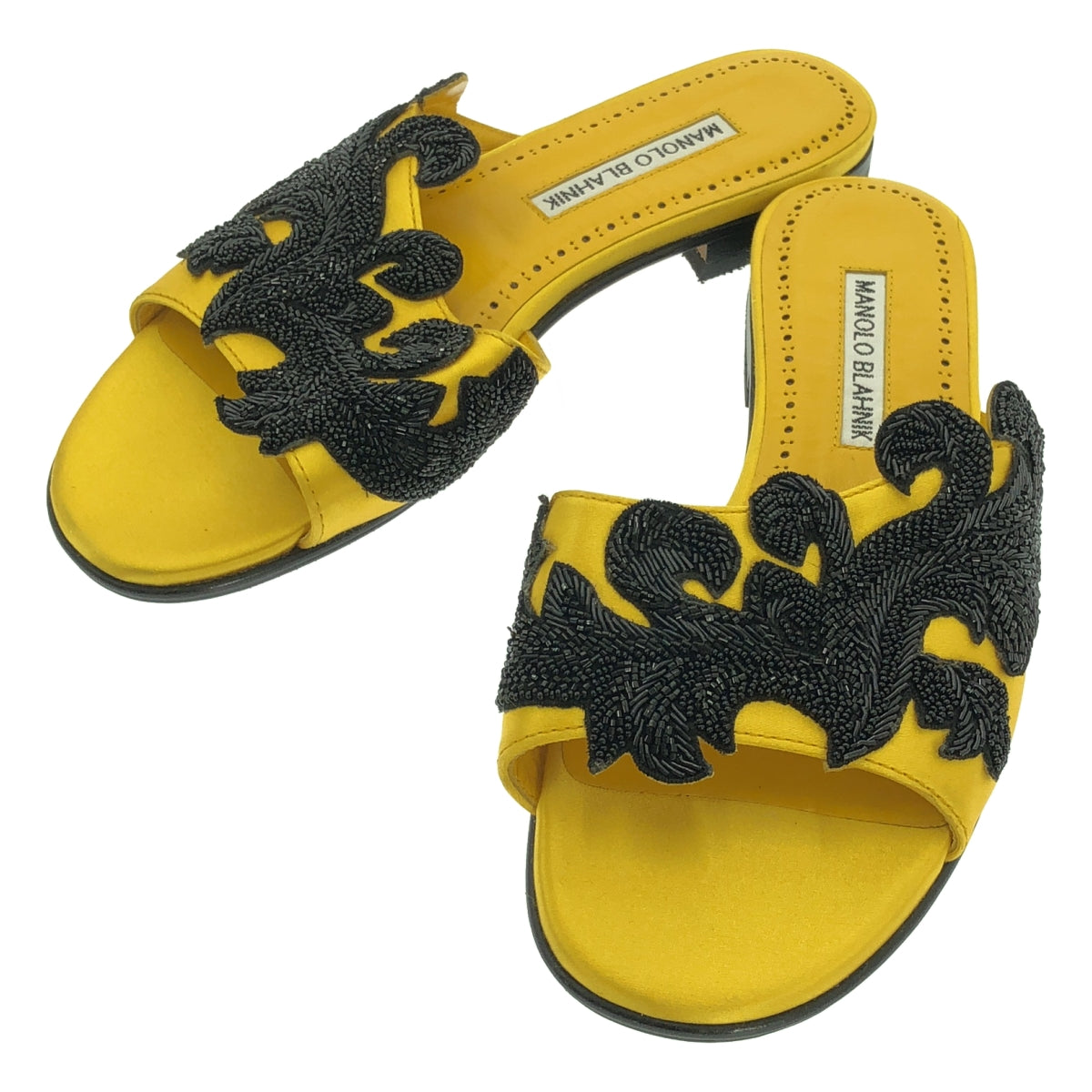 MANOLO BLAHNIK / Manolo Branik | 민족 비주얼 플랫 샌들 | 35 1/2 |