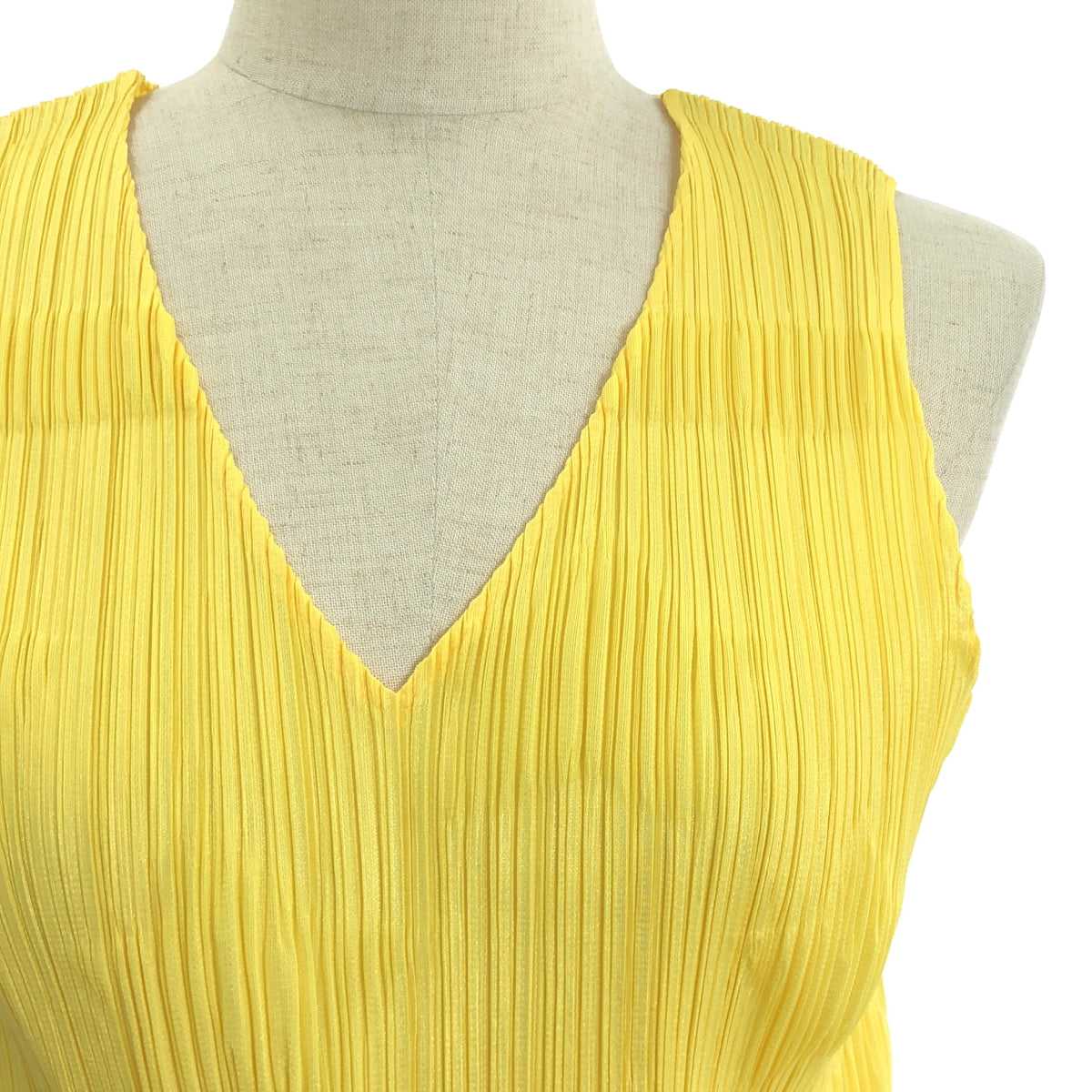 【美品】  PLEATS PLEASE ISSEY MIYAKE / プリーツプリーズイッセイミヤケ | 星柄 スター エンボス ノースリーブ プルオーバー | 4 | イエロー | レディース