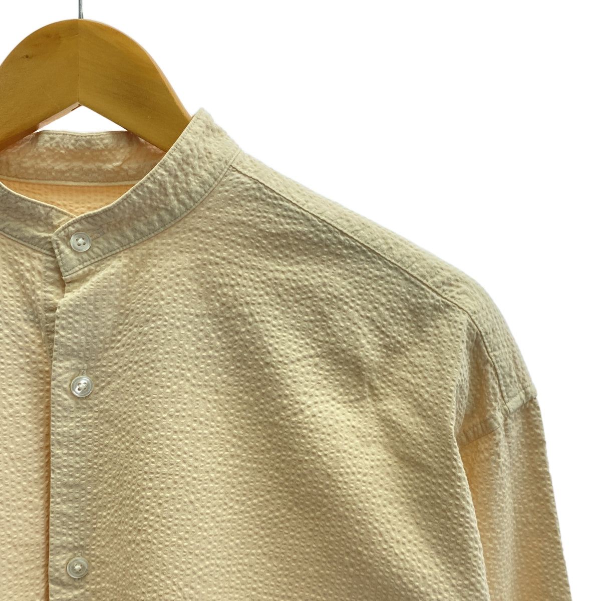 聯合箭隊 |升級版無領襯衫 |免費 |自然 |女性的