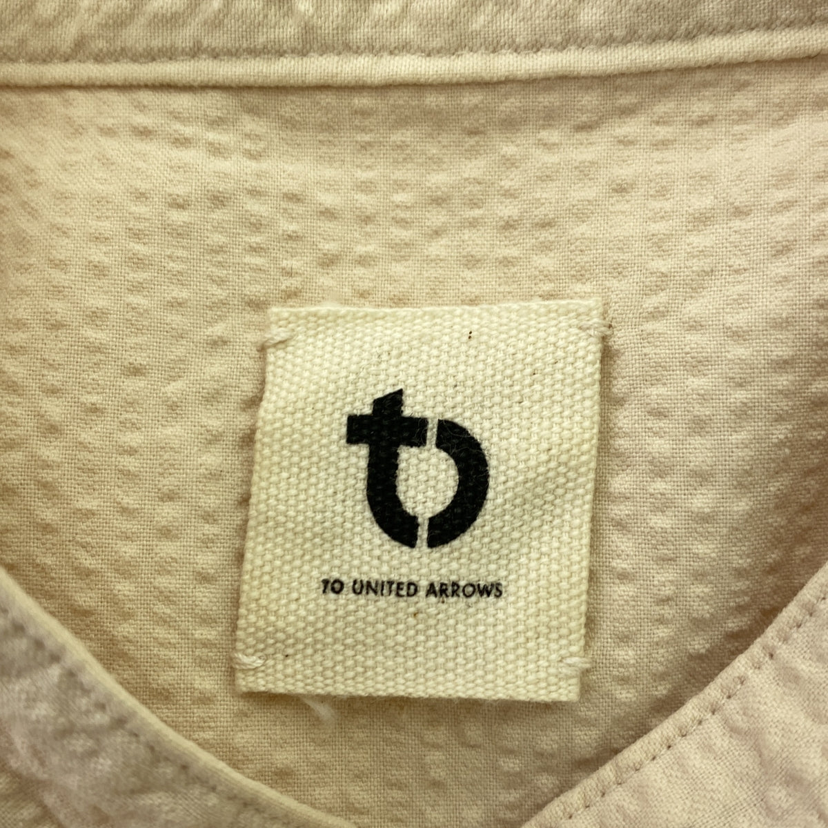 聯合箭隊 |升級版無領襯衫 |免費 |自然 |女性的