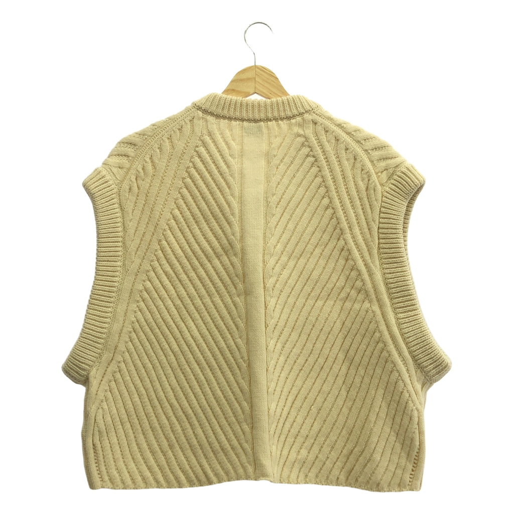 【美品】  ONICA / オニカ | Merino Vest / メリノウール 陶釦付きニット ベスト | F | アイボリー | レディース