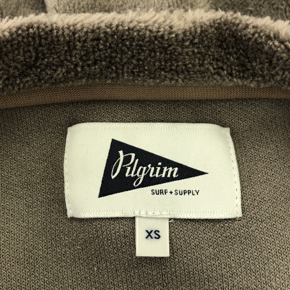 朝聖者衝浪+供應| Kagan 羊毛三角旗圓領衫 |標誌刺繡羊毛圓領 | XS |灰色 |男士
