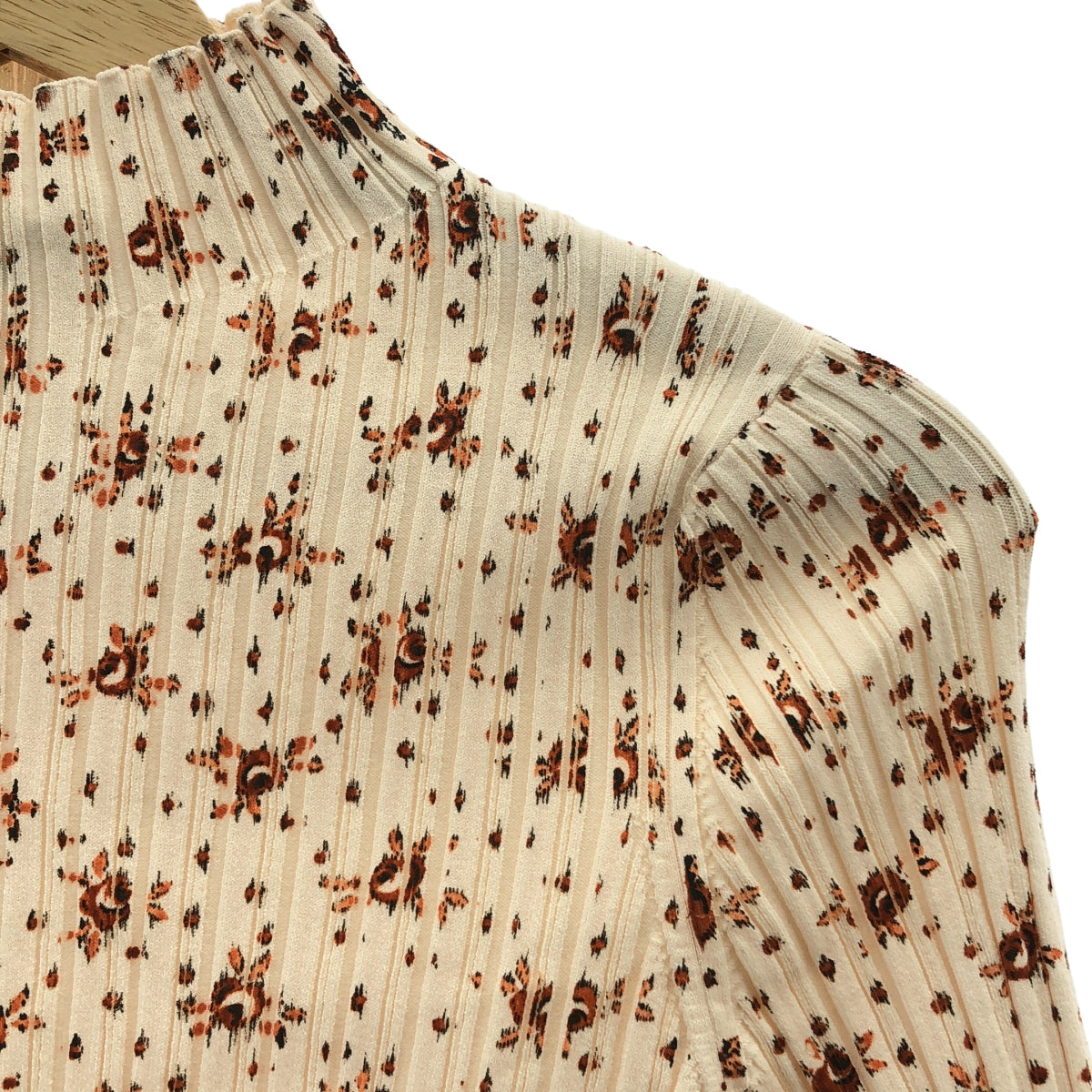 海紐約 | 羅紋印花混合材質高領上衣 |