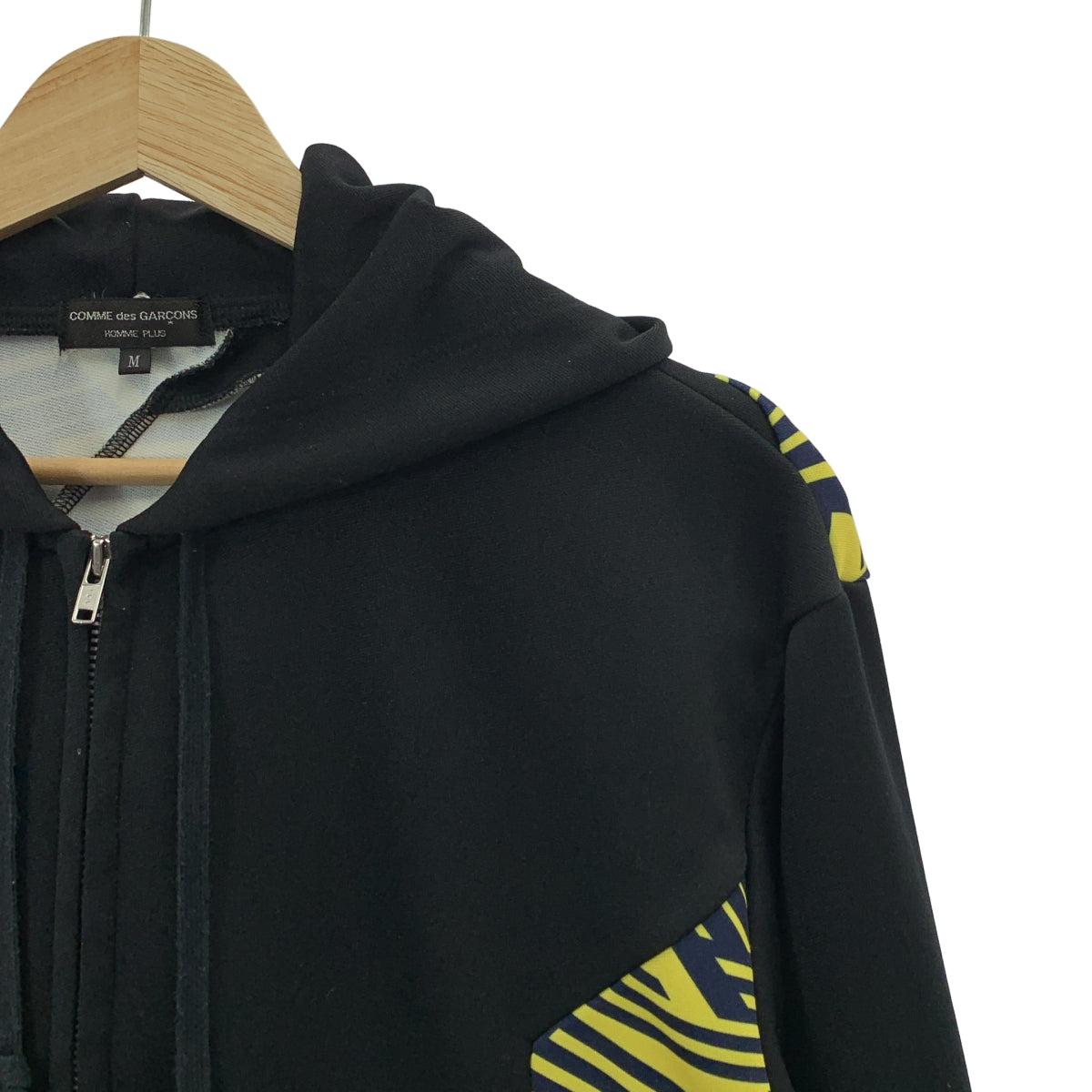 COMME des GARÇONS HOMME PLUS | 2023 春夏 |聚酯瘋狂圖案拉鍊連帽衫 | SHOPBOP S 號 |男士