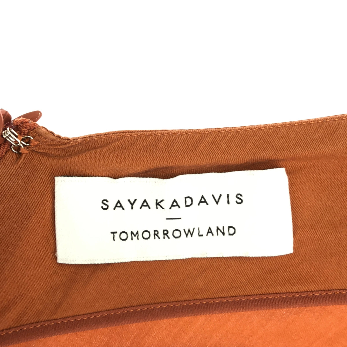 SAYAKA DAVIS / サヤカデイヴィス | × Tomorrowland Vネックワンピース | 2 | オレンジ | レディース