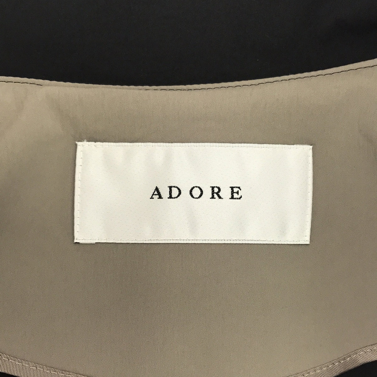 [Good Condition] ADORE | Dry Nylon Coat | Size 36 | Black | Women's