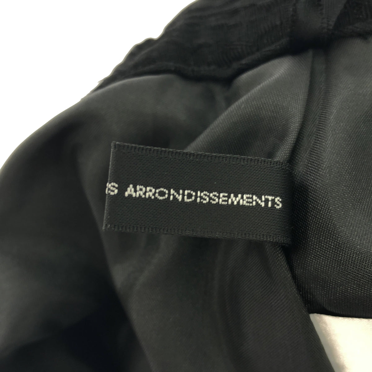 [品相良好] NIJYUSANKU / 23ku |提花鍊式窗簾喇叭裙 / 全襯裡 | 38 |黑色 |女性的