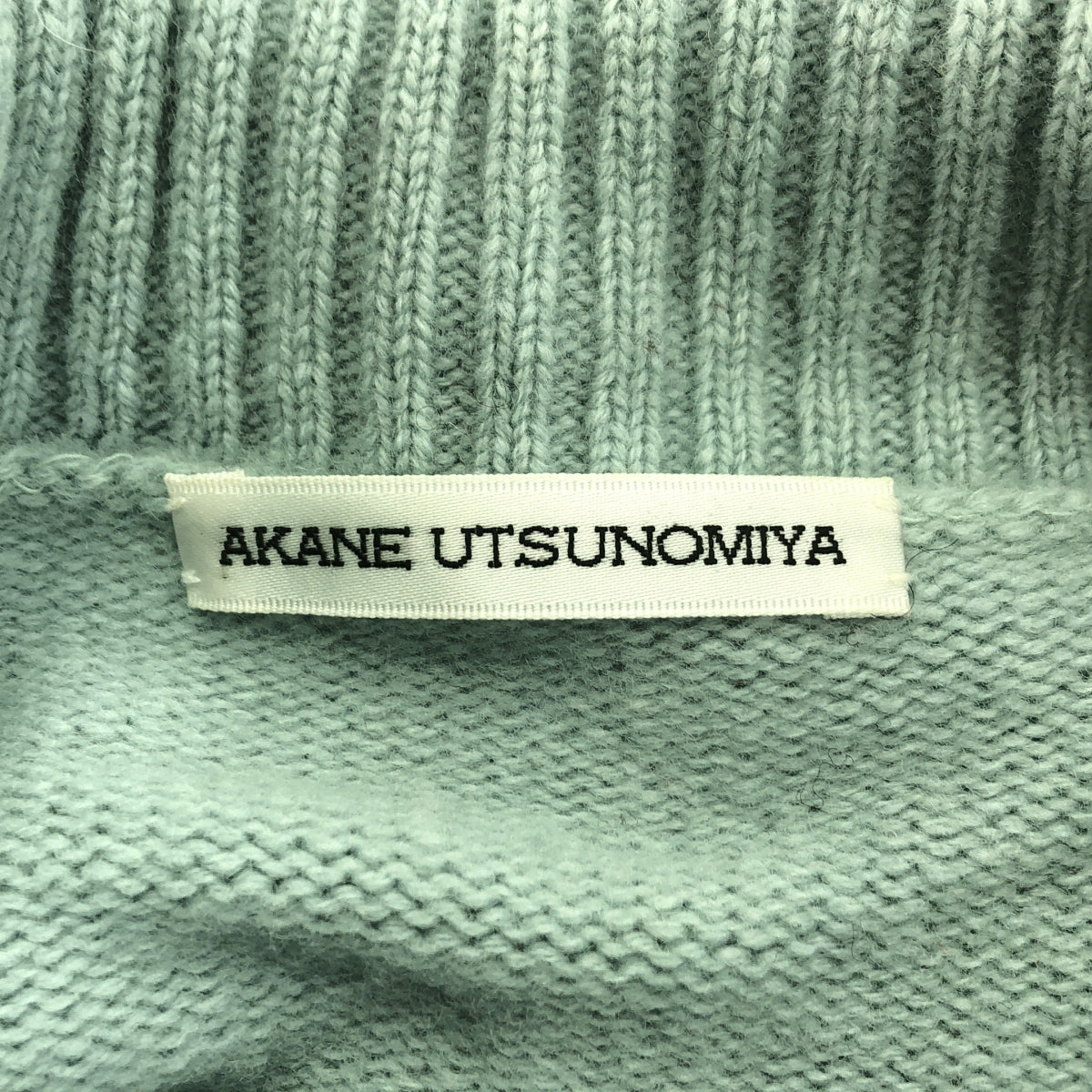 宇津宮茜 | 羅紋泡泡袖高領針織衫 | F碼 | 女款