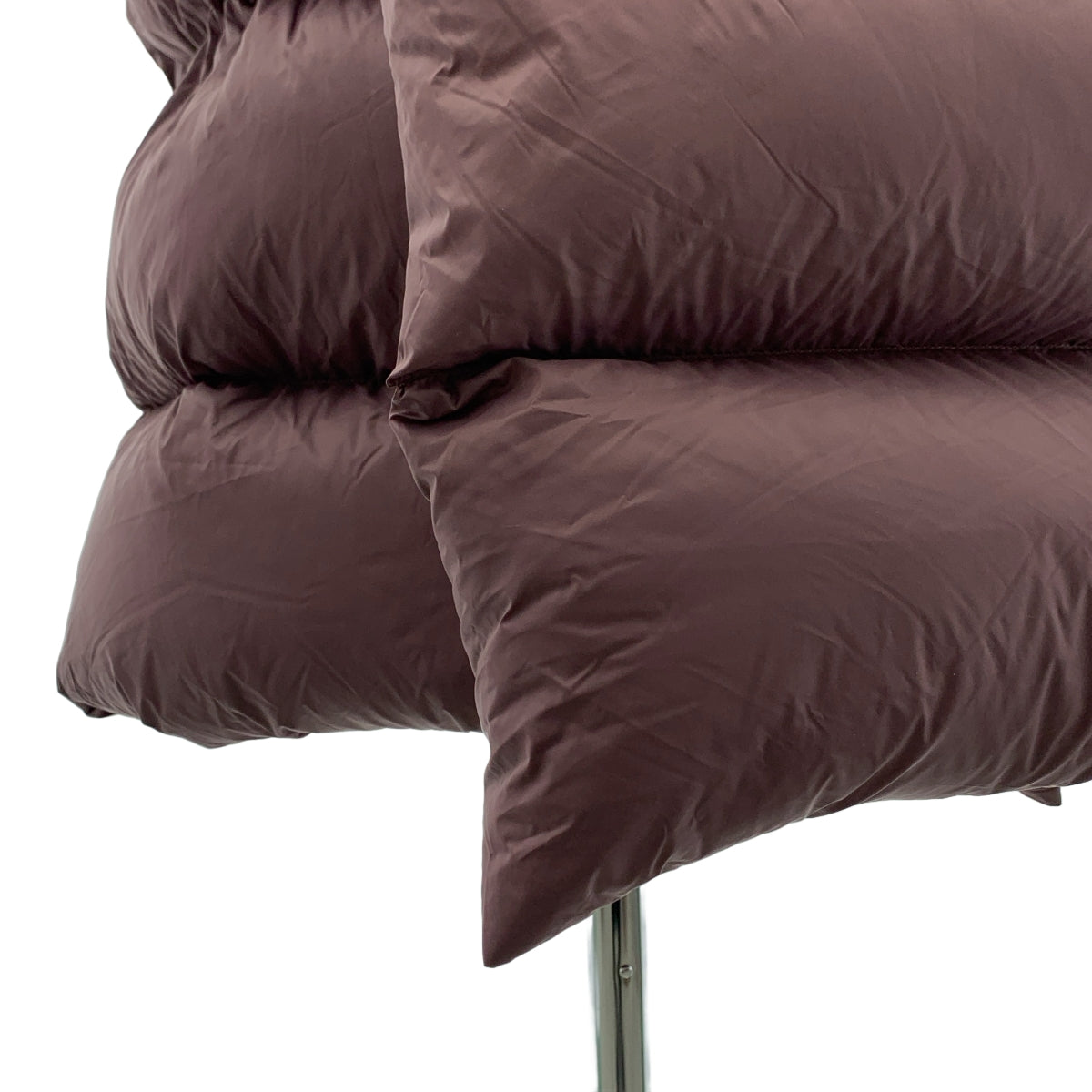 Rick Owens / 릭 오웬스 | 2023AW | SLEEVELESS HOODED LINER COAT 푸데드 민소매 다운 코트 | 48 | 남성