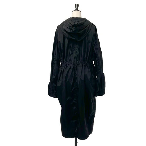 マメクロゴウチ✨クリーニング済 21PF 完売　撥水ナイロンコート フード付　黒 Mame Kurogouchi(マメ) Water Repellent Nylon Hooded Coat