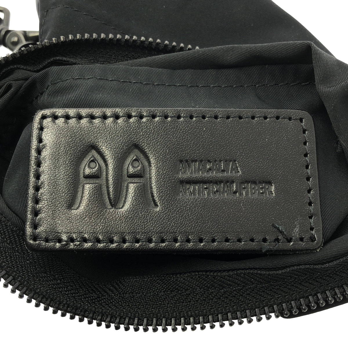 AMIACALVA / アミアカルヴァ | ナイロン サコッシュ ショルダーバッグ |