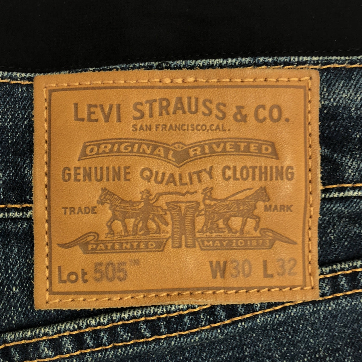 【미품】 JUNYA WATANABE / 준야와타나베 | 2023SS | × Levi's 주름 전환 데님 스커트 | S | 인디고 / 블랙 | 여성