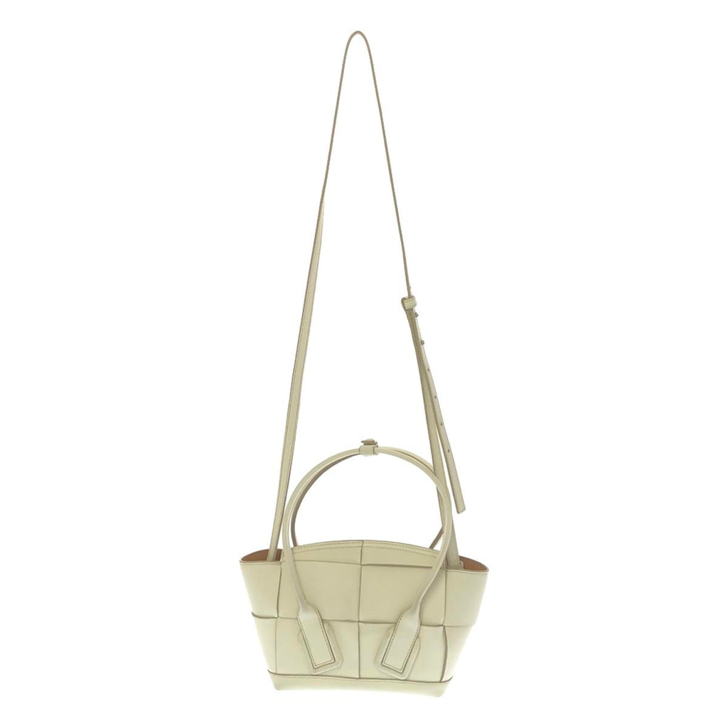 BOTTEGA VENETA | 600606 Maxi Intrecciato 迷你 Arco 2 路托特包款單肩包 | 600606白色 |女性的