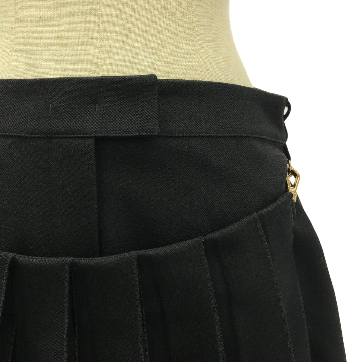 [New] FENDI | Duchesse skirt with pleated panel wool skirt | Size 40 | Black | Women's