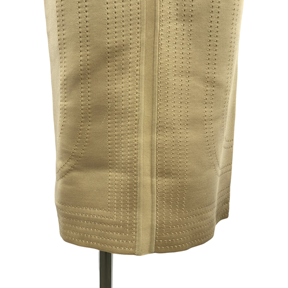 【미품】 HERMES / 헤르메스 | 2023SS | 브리드 두갈라 / 실크 펀칭 니트 스커트 | 36 | 베이지 | 여성