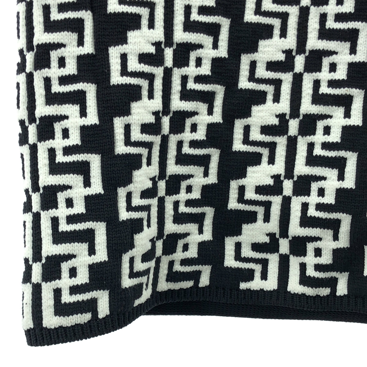 [類似新品] COMME des GARÇONS HOMME PLUS | 2021 秋冬系列 | 滿印聚酯針織背心 | M碼 | 黑/白 | 男款