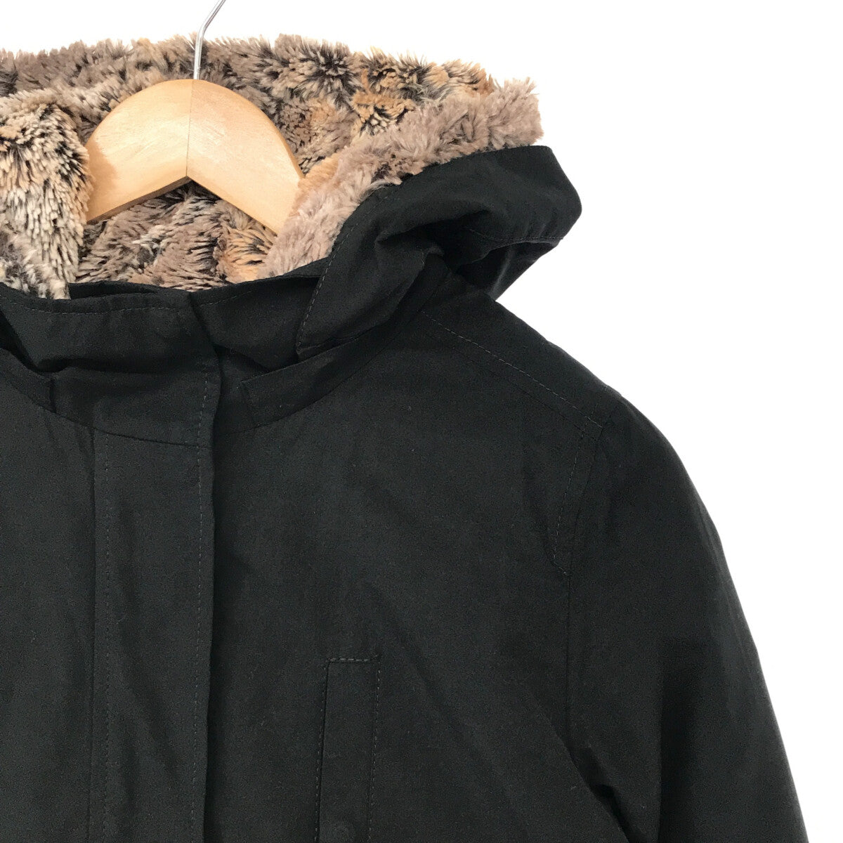 INDIVI | INDIVI Polyester Cotton Raccoon Fur Lined Mod Coat | Size 38 | Black | Women's