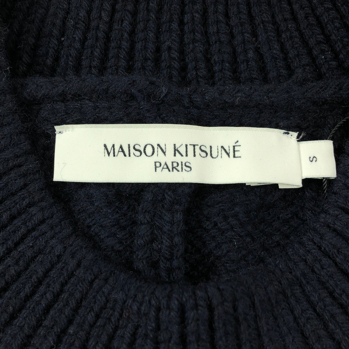 MAISON KITSUNE / 메종 여우 | 캐시미어 혼합 테두리 로고 판초 케이프 니트 | S | 여성