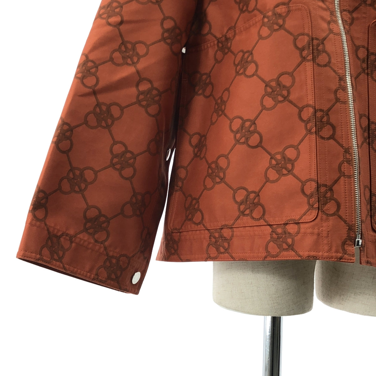 [狀況極佳] 愛馬仕 | 印花帆布按扣細節連帽外套 | 38 碼 | 磚紅色 | 女款