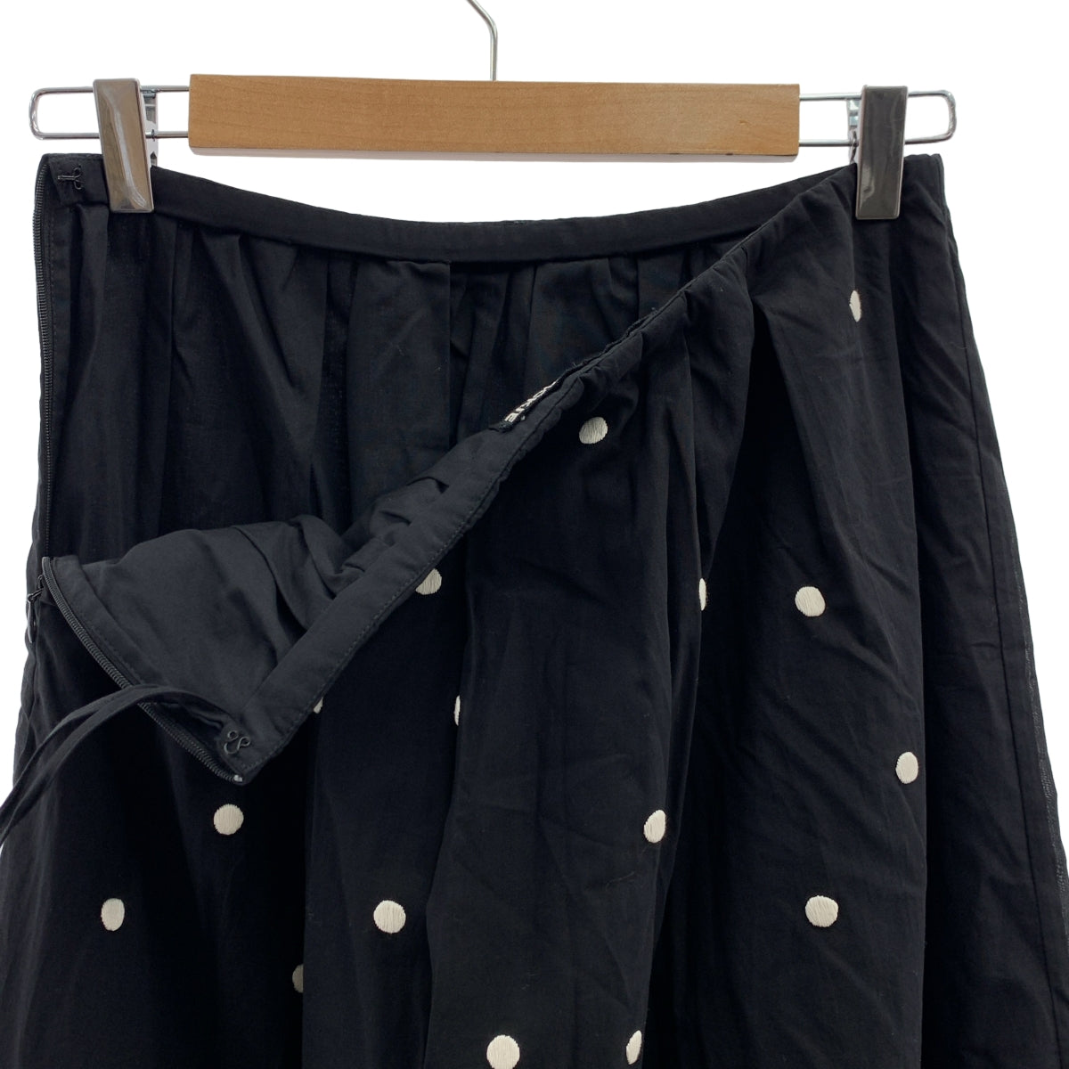 jupe by jackie / 쥬프 바이 재키 | Ron Herman 취급 엠브로이드 사이드 지퍼 볼륨 스커트 / 총 안감 | XS |