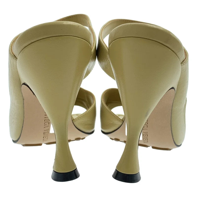 BOTTEGA VENETA / 寶緹嘉 | CLUNCH LUXE 方頭高跟鞋 涼鞋 | 35 | 女士