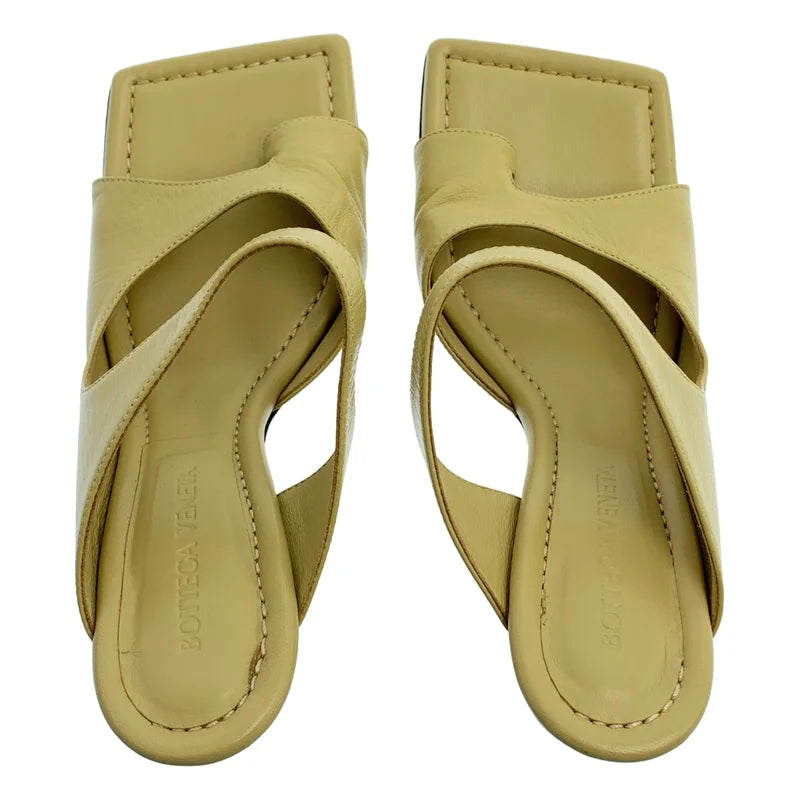 BOTTEGA VENETA / 寶緹嘉 | CLUNCH LUXE 方頭高跟鞋 涼鞋 | 35 | 女士