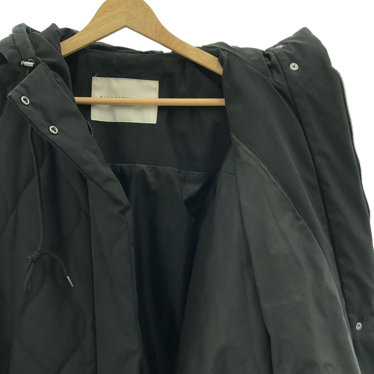 VACHEMENT | IENA 獨家連帽絎縫外套 |