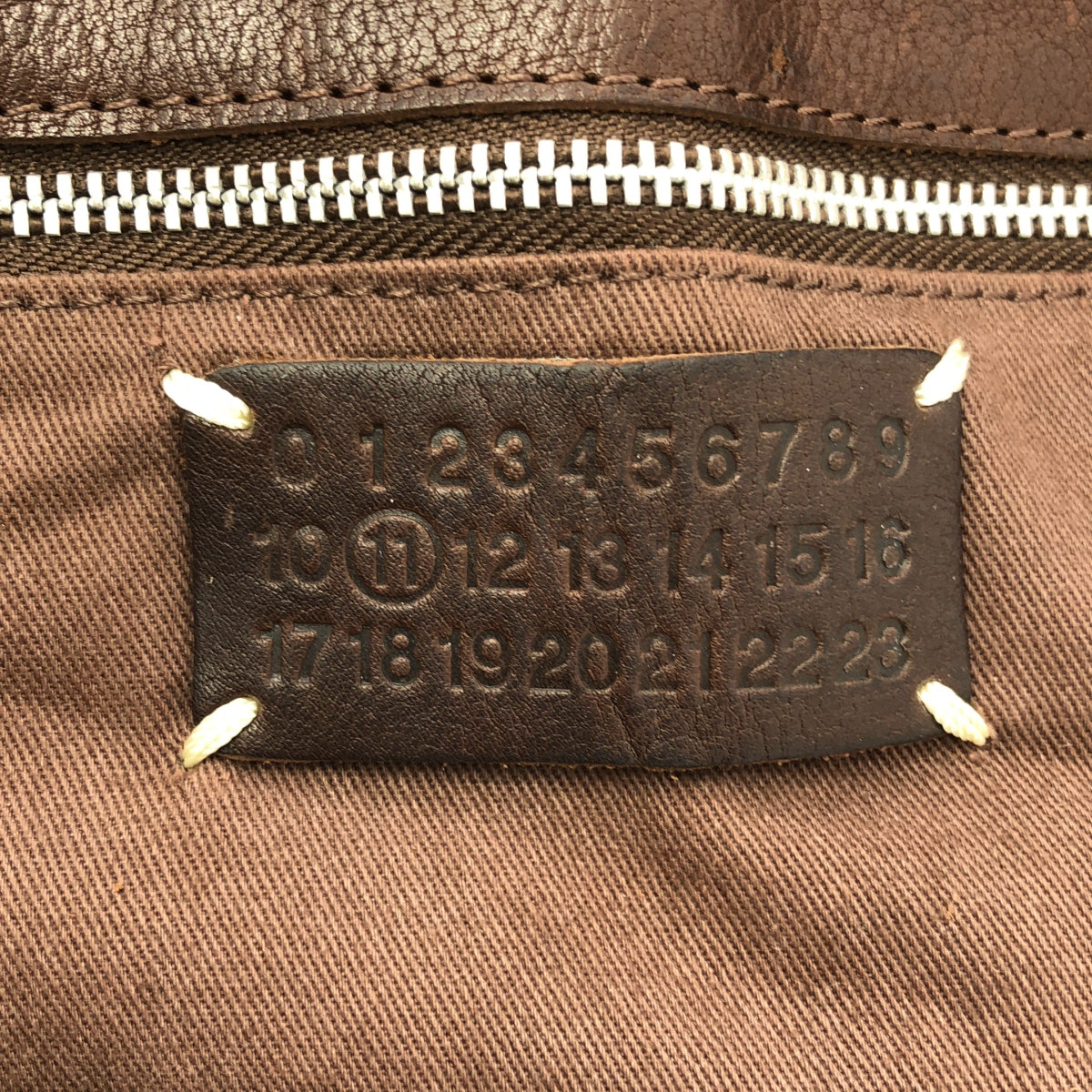 Martin Margiela / 마르탄 마르젤라 | 2000s | 가죽 스트랩 숄더백 | 브라운 | 남성