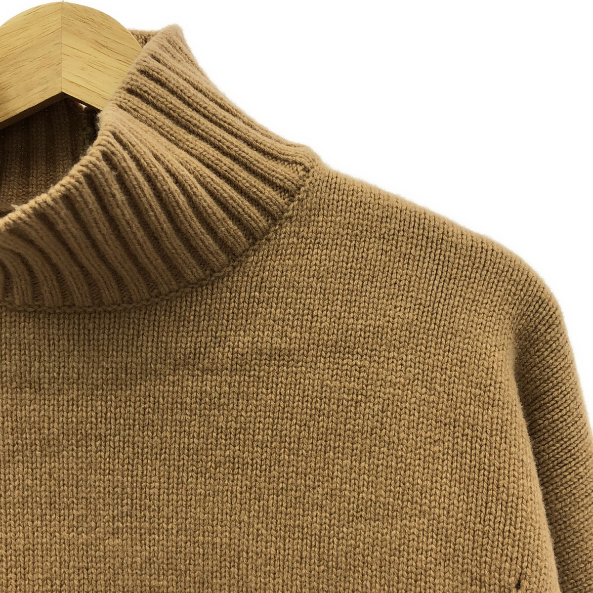 CINOH / チノ | OVER SIZE HI NECK KNIT / ロゴ レザーパッチ ハイネック ニット セーター | 36 | ブラウン | レディース