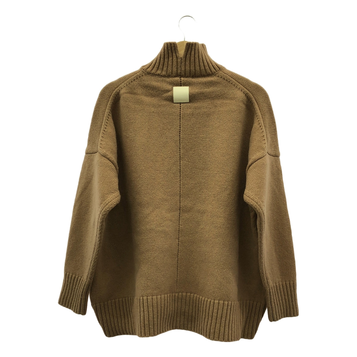 CINOH / チノ | OVER SIZE HI NECK KNIT / ロゴ レザーパッチ ハイネック ニット セーター | 36 | ブラウン | レディース