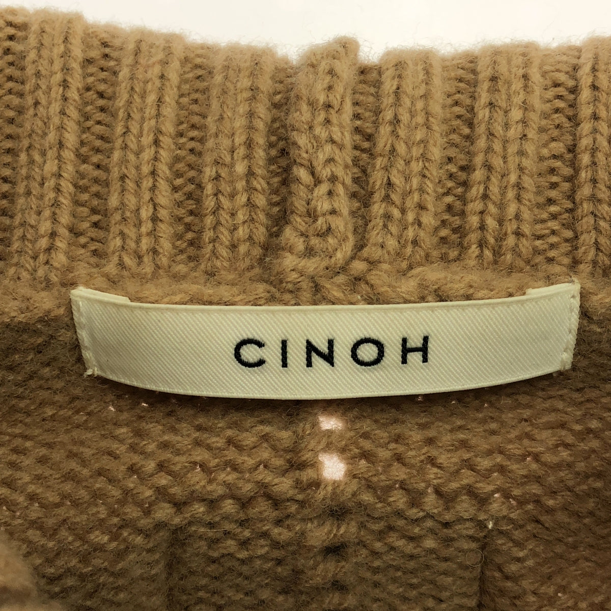 CINOH / チノ | OVER SIZE HI NECK KNIT / ロゴ レザーパッチ ハイネック ニット セーター | 36 | ブラウン | レディース
