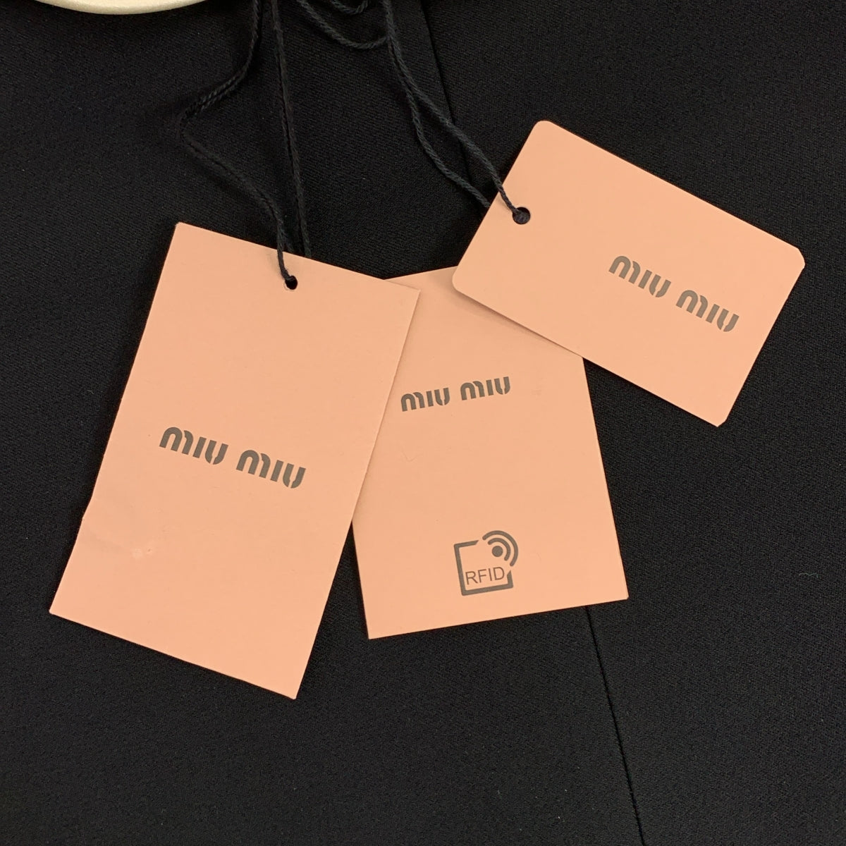 miu miu | 2021 | 圓領亮片緞帶長洋裝 | 40碼 | 女裝