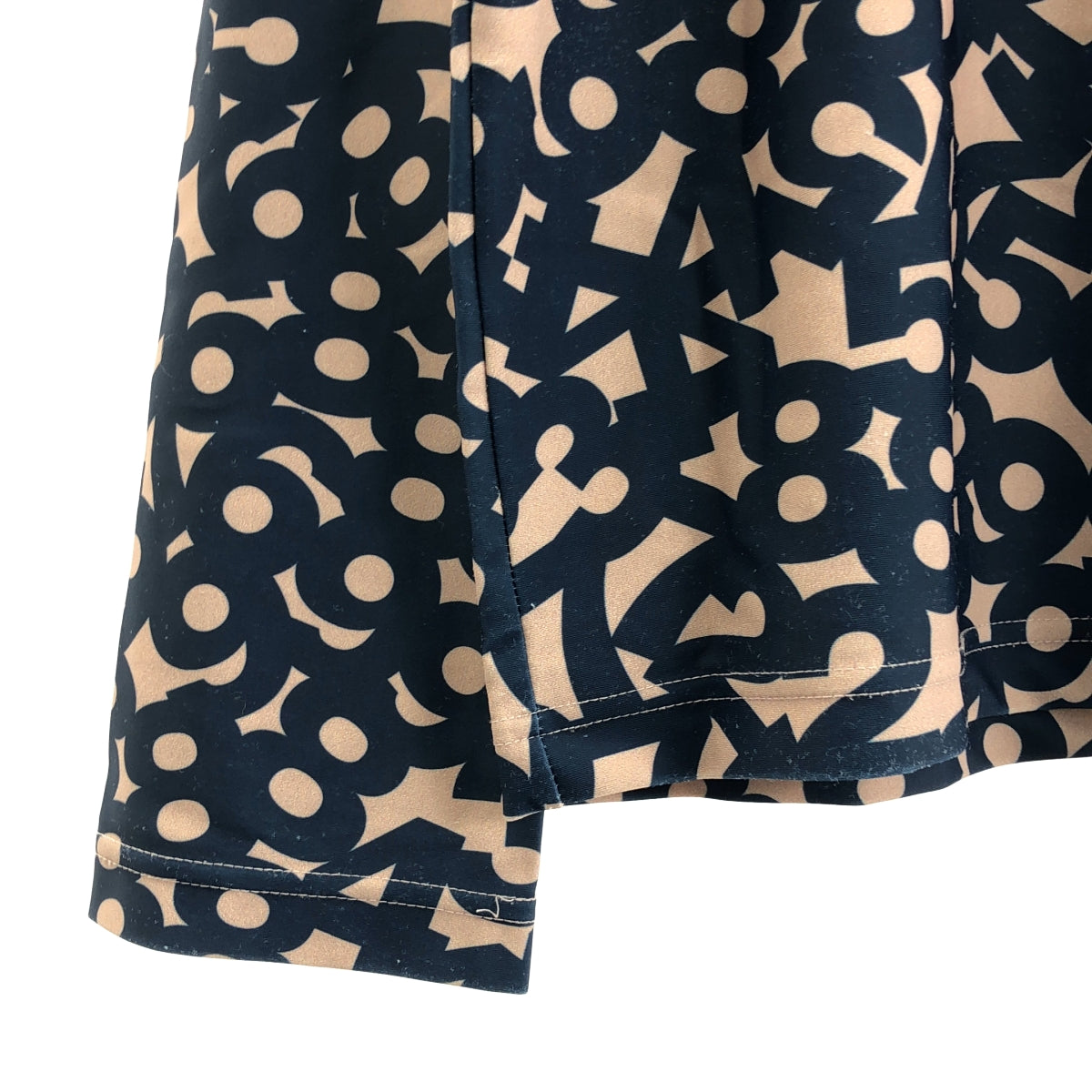 COMME des GARCONS / 콤데 갤슨 | 2019SS | 셋업 / 그래픽 총무늬