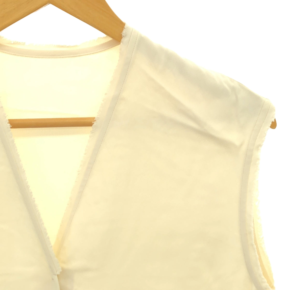 Plage / Plage | 2023SS | R'IAM V-neck sleeveless shirt | F | Natural | Women's