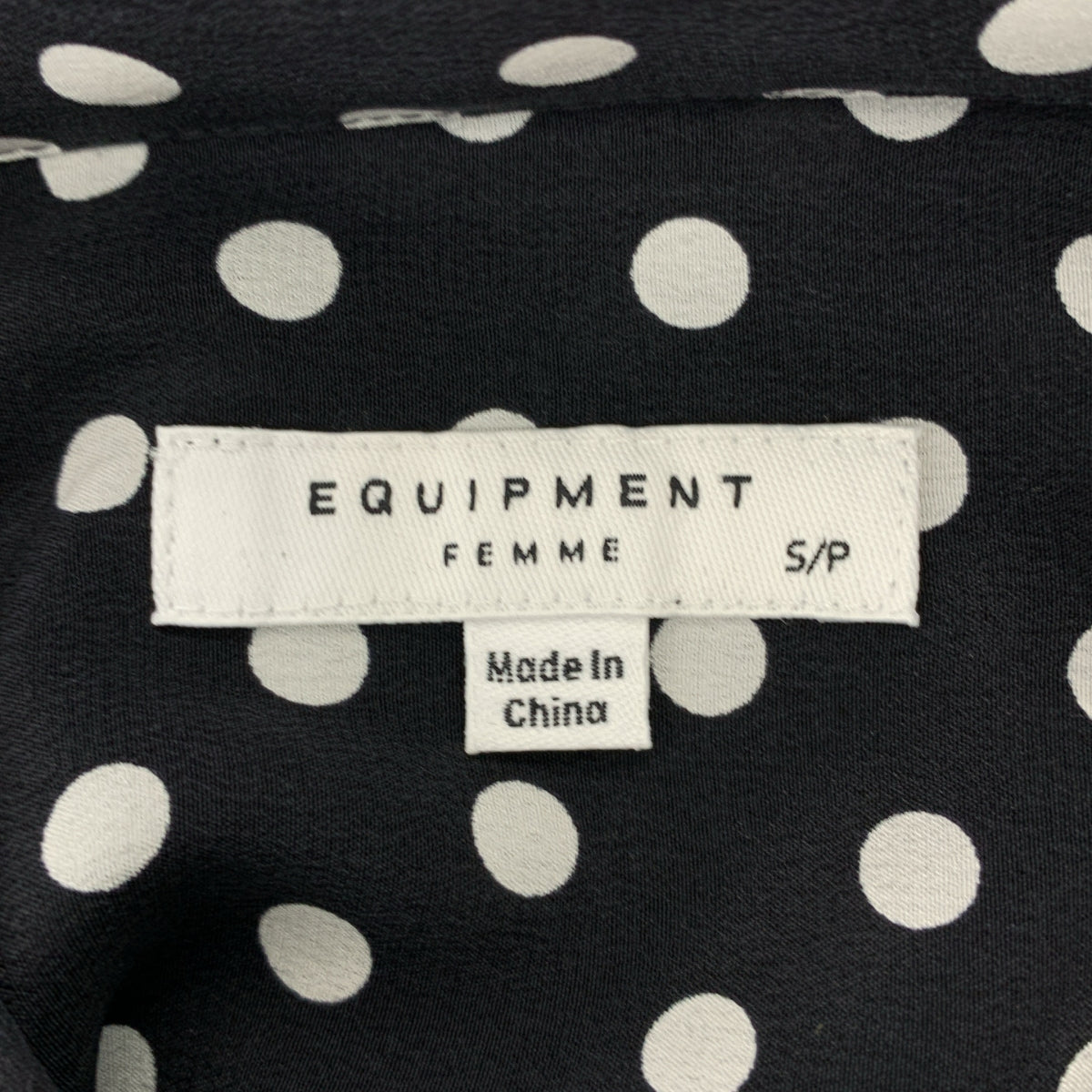 EQUIPMENT / エキップモン | silk 100％ / シルク 総柄 ロゴボタン シャツ ブラウス | S | レディース