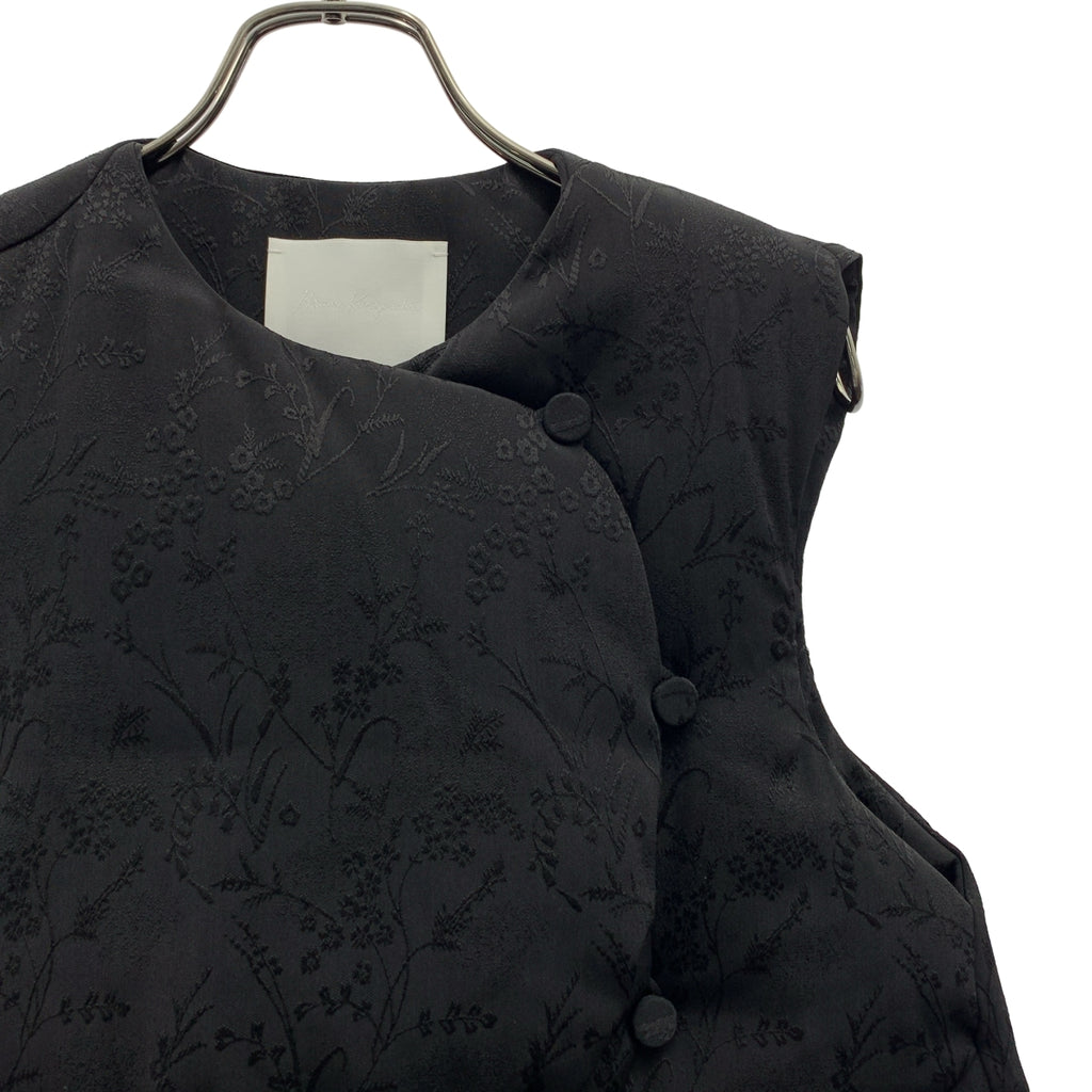 Mame Kurogouchi / 마메쿠로고우치 | 2025AW | Floral Jacquard Rounded Down Vest 플로럴 자가드 라운드 다운 베스트 | 1 |