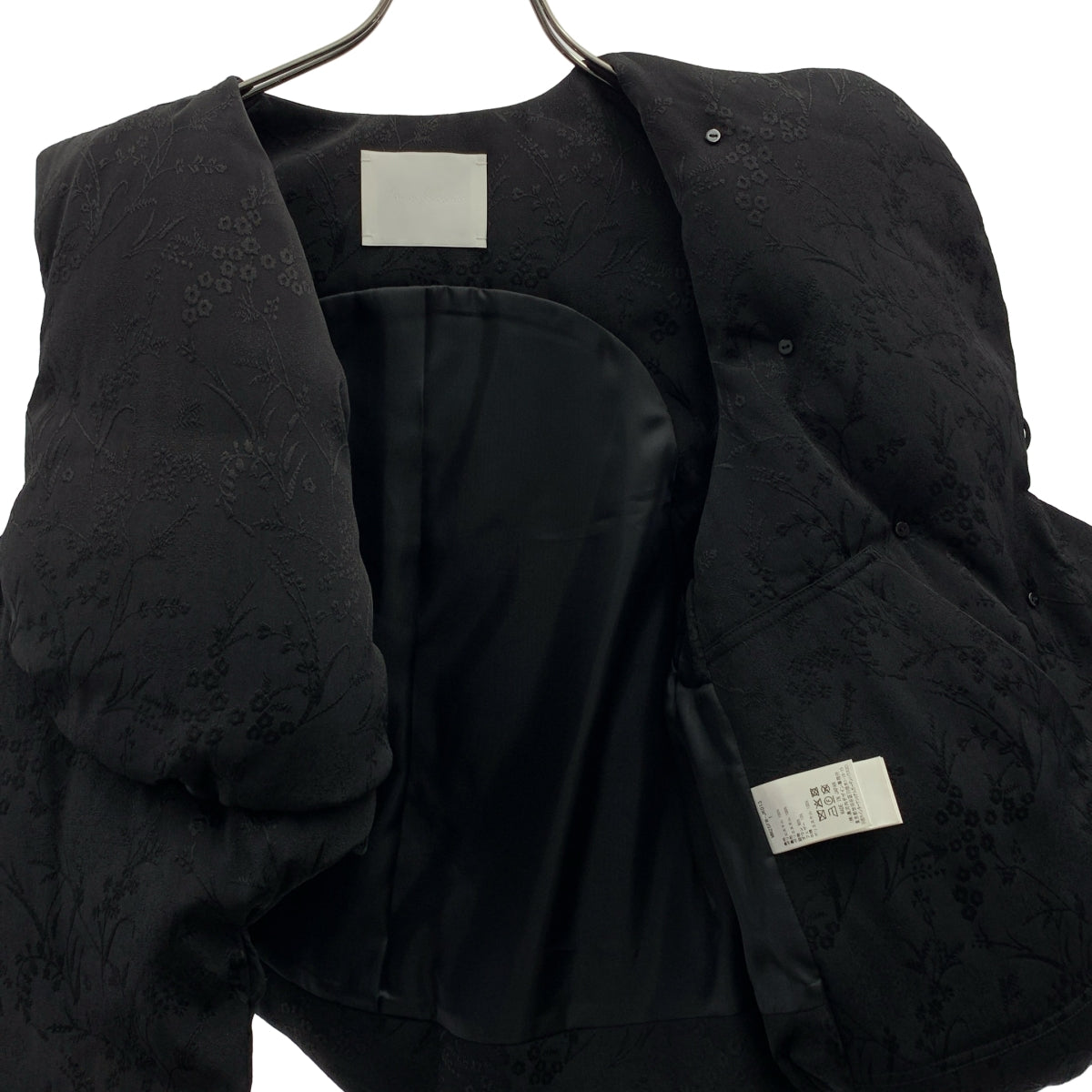 Mame Kurogouchi / 마메쿠로고우치 | 2025AW | Floral Jacquard Rounded Down Vest 플로럴 자가드 라운드 다운 베스트 | 1 |