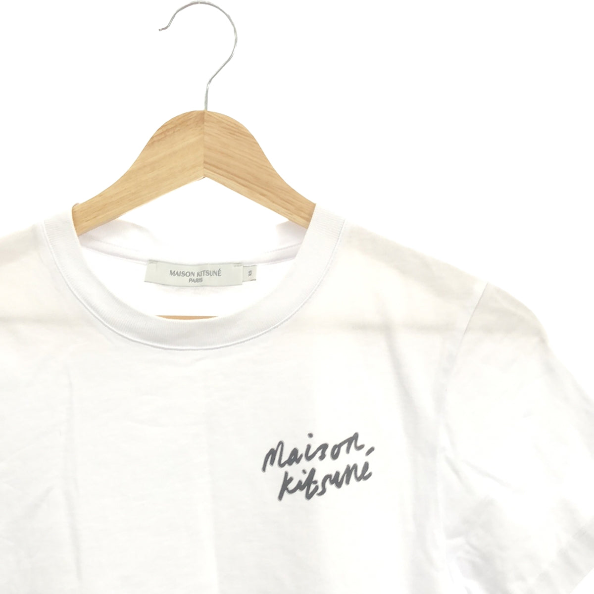 MAISON KITSUNE | MINI HANDWRITING CLASSIC TEE-SHIRT | One point logo T-shirt | XS | Women's