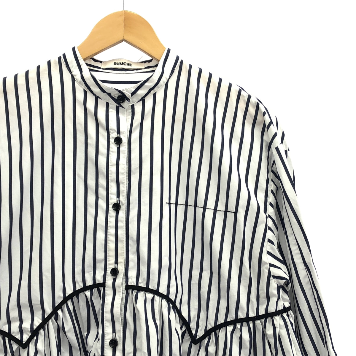 RUMCHE / 램 셰 | 2025SS | Piping Gathered Blouse 스트라이프 파이핑 게더 블라우스 | F |