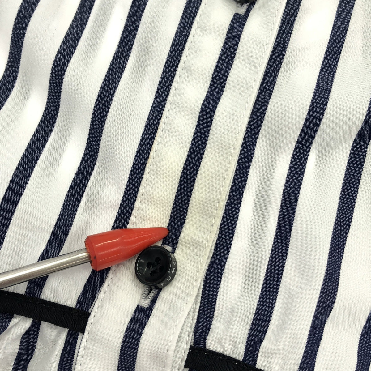 RUMCHE / 램 셰 | 2025SS | Piping Gathered Blouse 스트라이프 파이핑 게더 블라우스 | F |