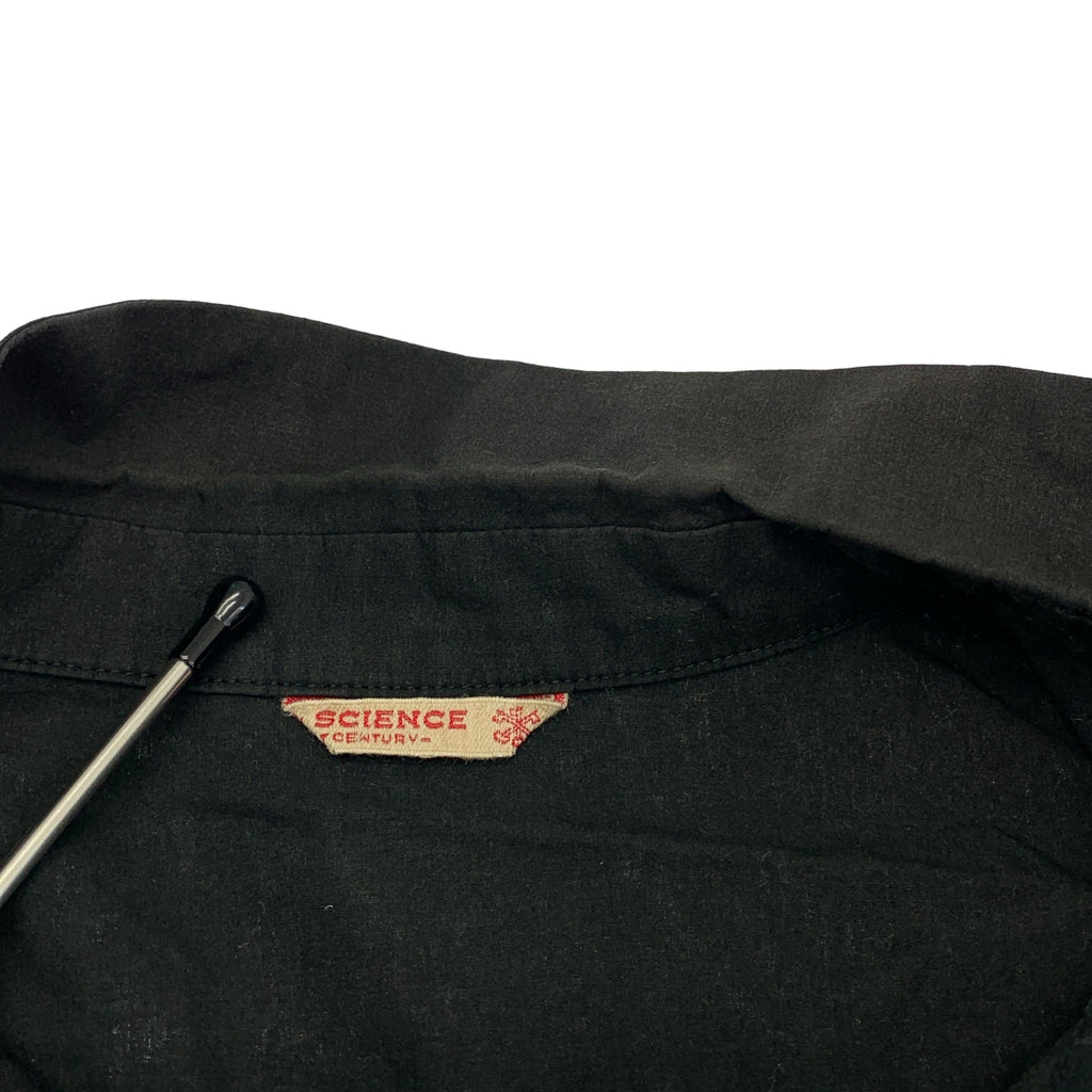 藝術與科學 | 棉質常規領短袖襯衫 | 尺寸 2 |