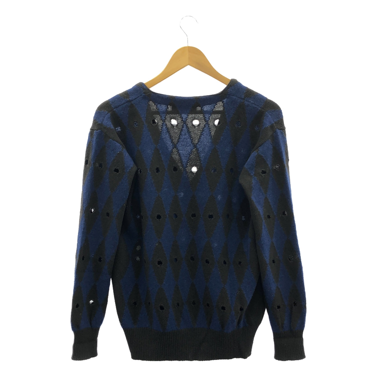 PRADA / 프라다 | 2011 | 아가일 데미지 가공 V 넥 가디건 | 40 | 브라운 / 블루 | 여성