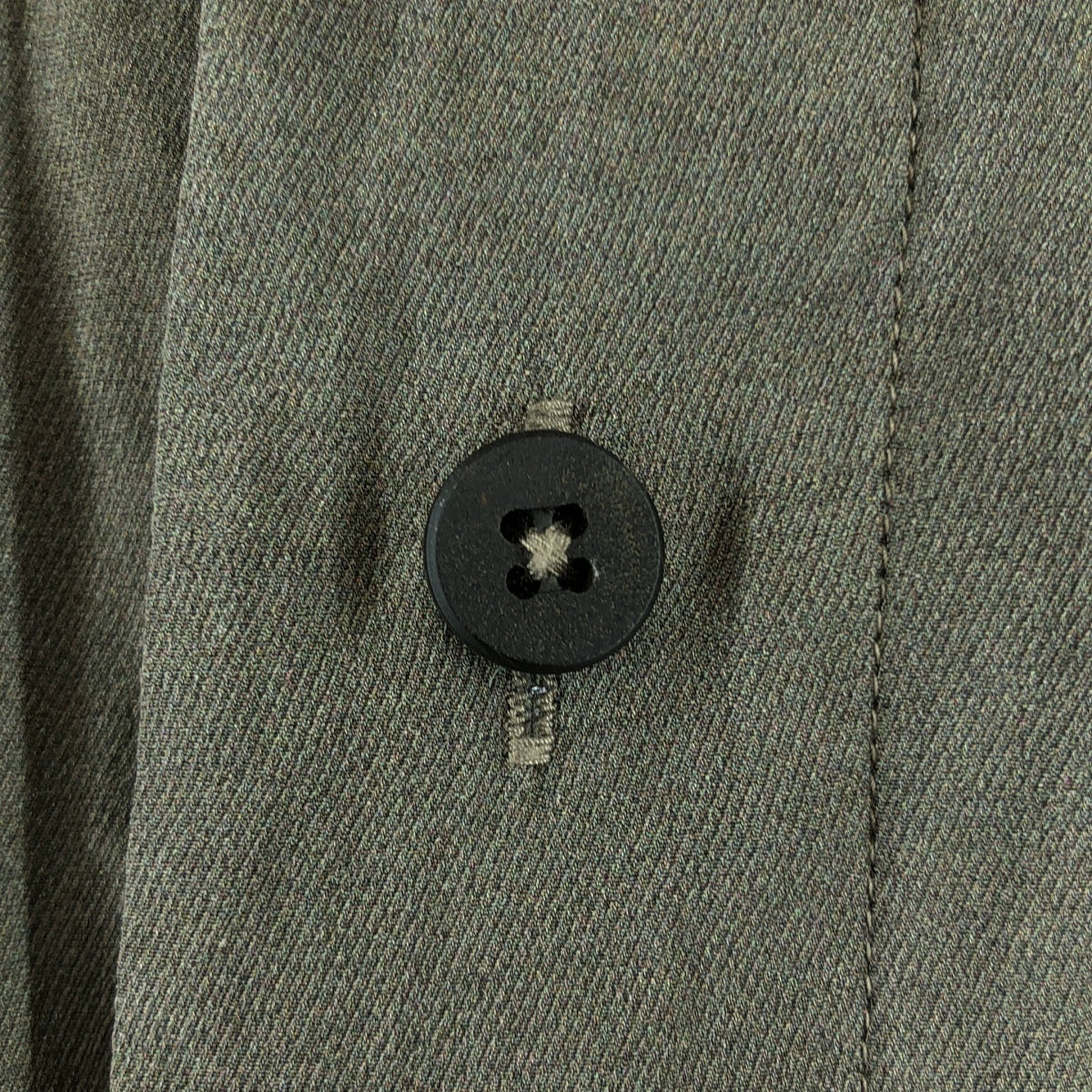 Ziggy Chen | 2024 春夏系列 | 經典領襯衫 / 絲質印花寬鬆襯衫 | 尺寸 44 | 男士