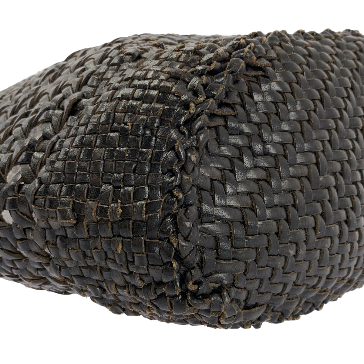 human woman / 휴먼 우먼 | Craig for 가죽 바구니 가방 |