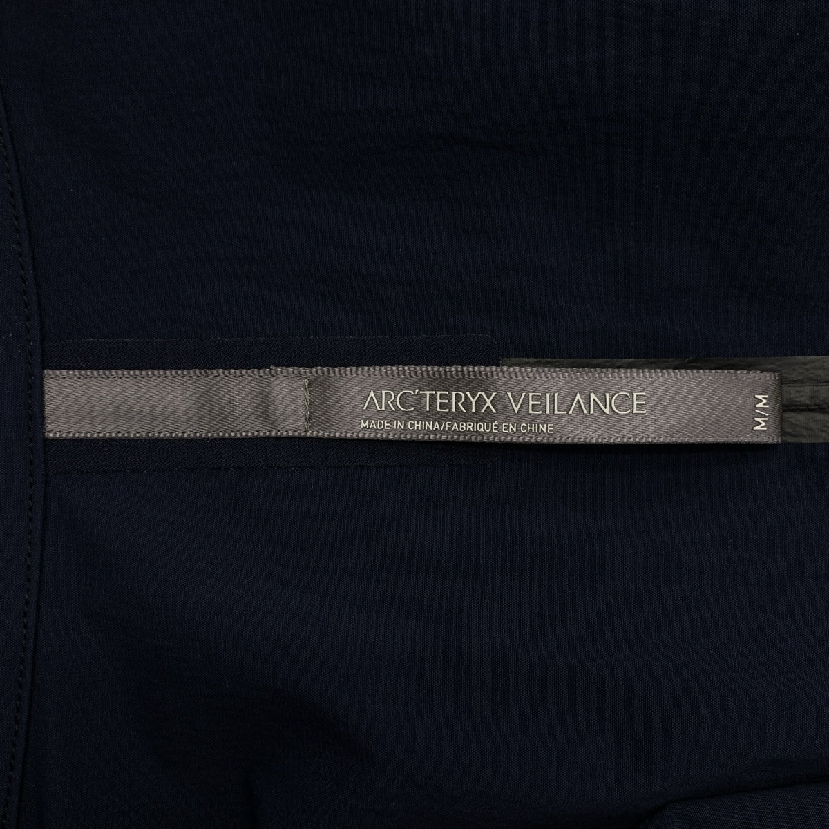 ARC'TERYX VEILANCE Blazer LT 聚酯彈性 2B 軟夾克（男款） - 狀況極佳 - M 碼 - 海軍藍