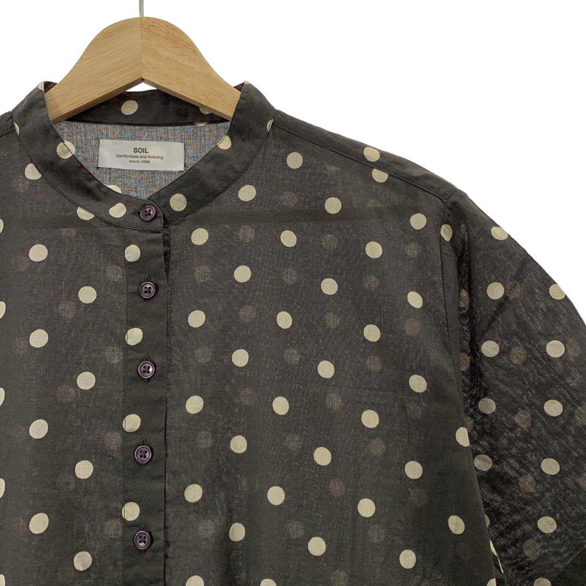 SOIL | 波點印花褶皺蓬鬆立領襯衫裙，附口袋 | I |