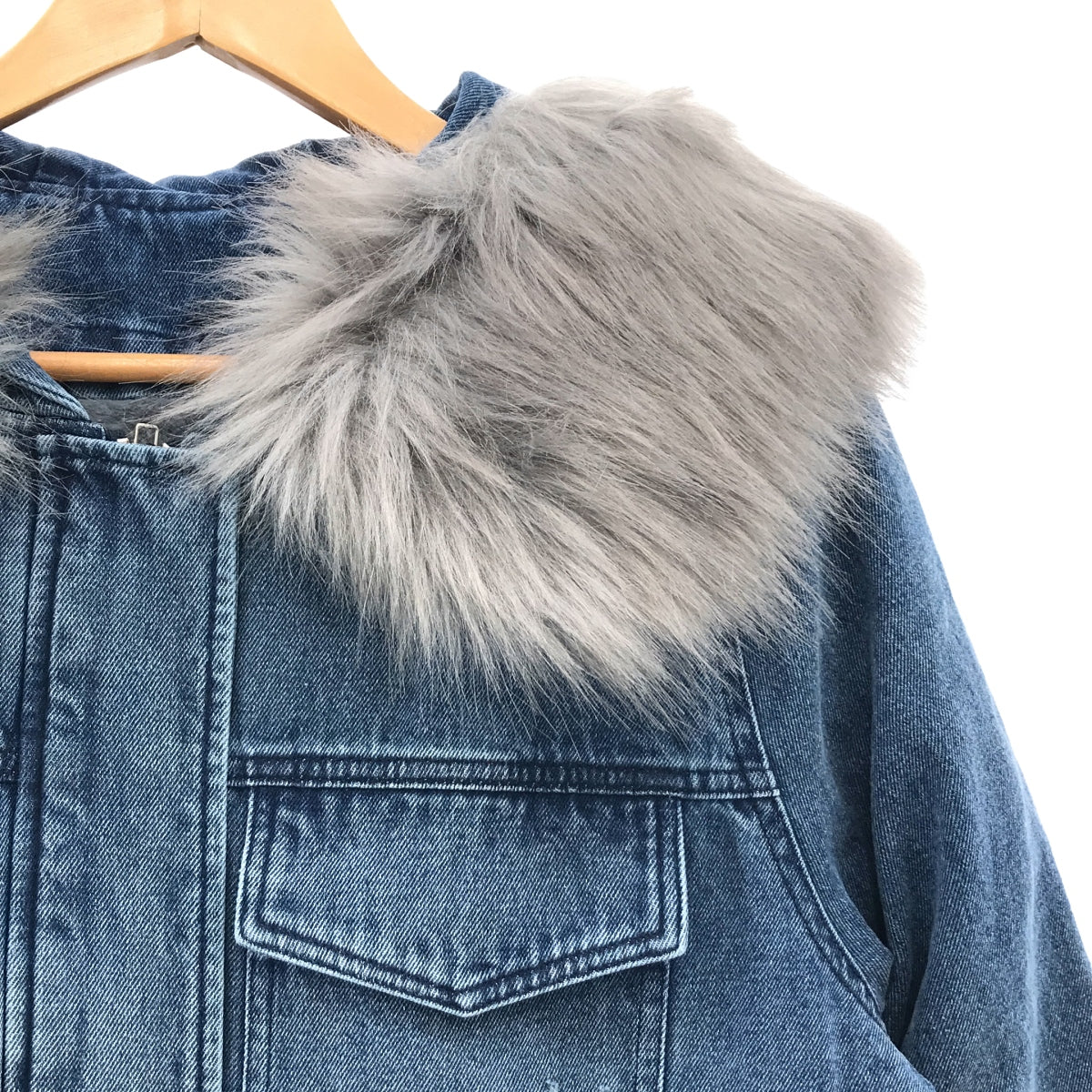 SCOTCLUB | Distressed denim overcoat hoodie with detachable fur liner | Size 9 | Women's