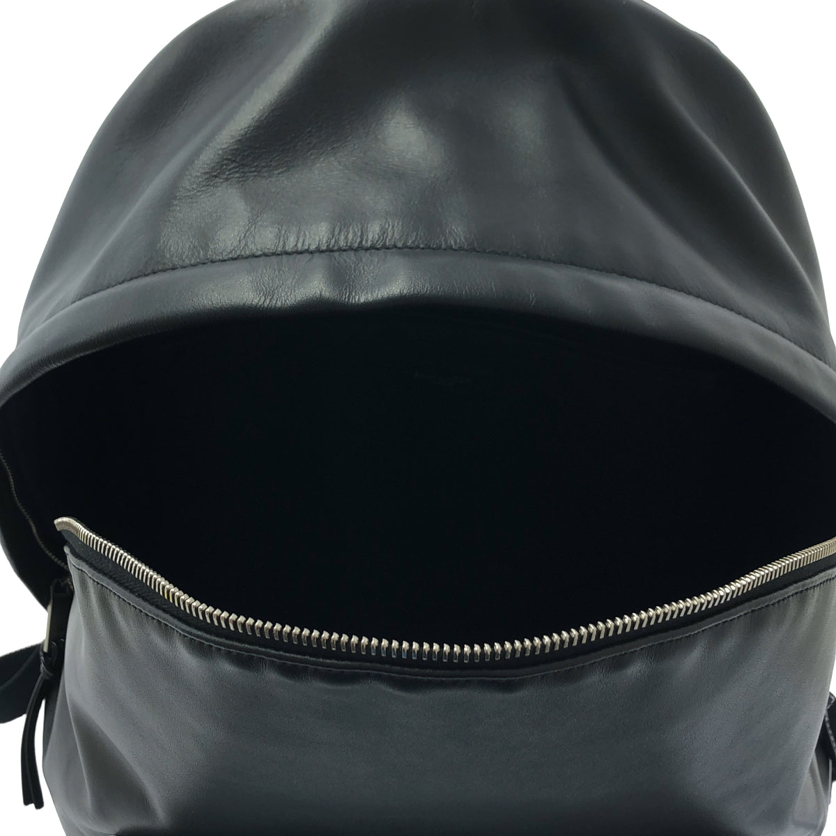 SAINT LAURENT PARIS / 聖羅蘭巴黎 | CITY BACKPACK 城市皮革背包 |