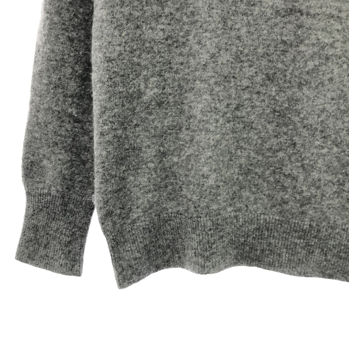 EQUIPMENT | 100% Cashmere High Gauge Crew Neck Knit | XS | Women's