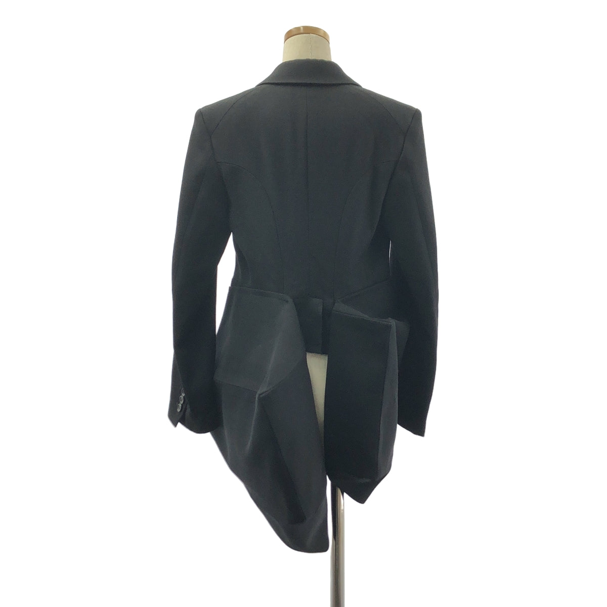 [狀況極佳] COMME des GARÇONS | 2023 秋冬系列 | 不對稱 3D 羊毛單排扣外套 | 附襯 | XS 碼 | 黑色 | 女款